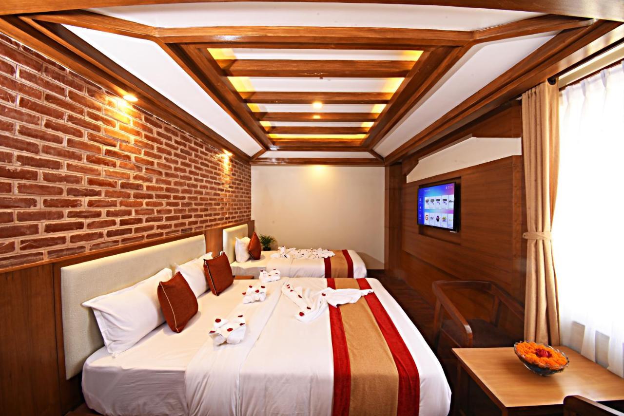 Hotel Thamel Park Kathmandu Bagian luar foto