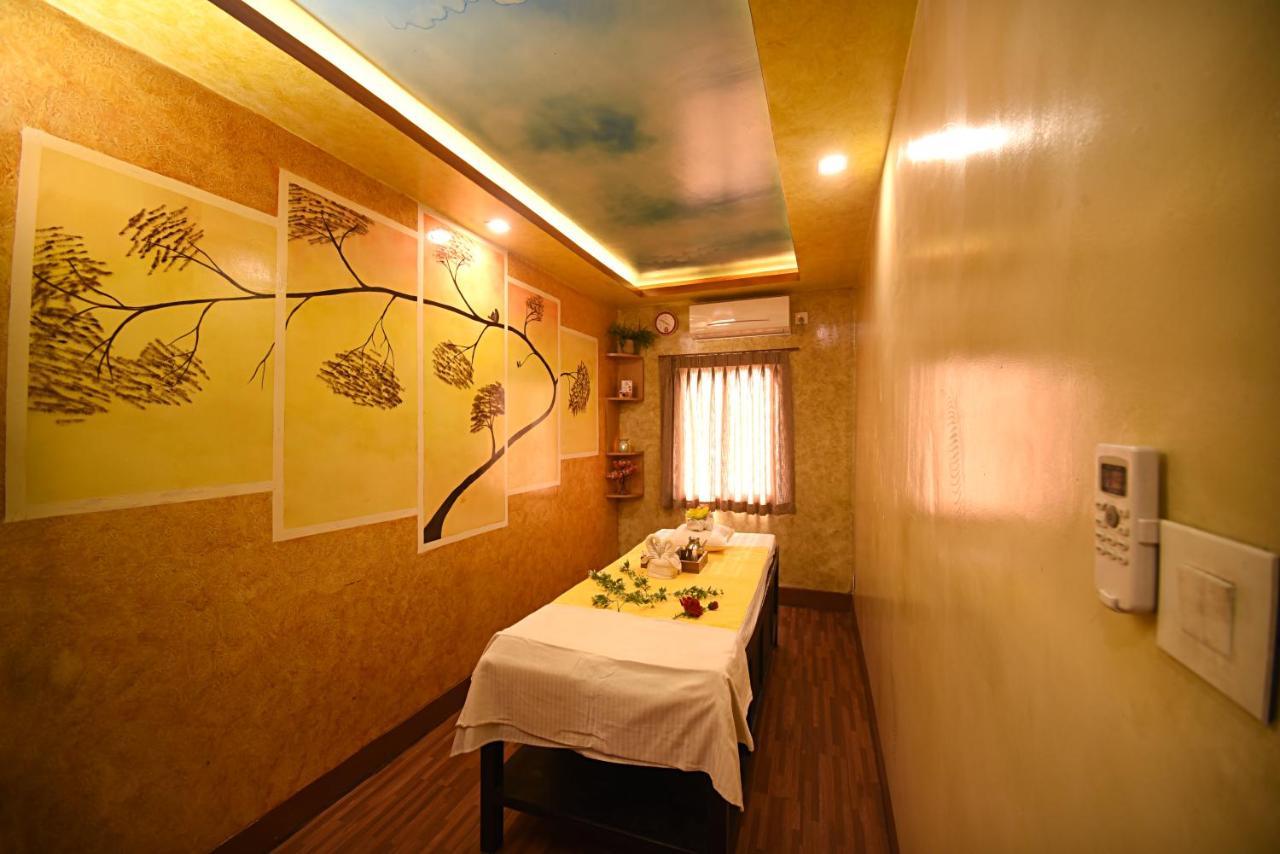 Hotel Thamel Park Kathmandu Bagian luar foto