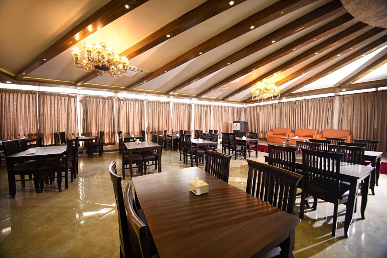 Hotel Thamel Park Kathmandu Bagian luar foto