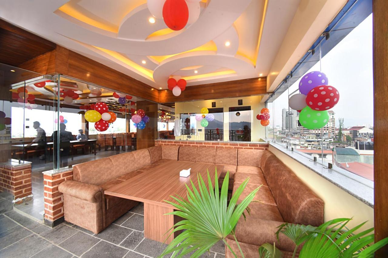 Hotel Thamel Park Kathmandu Bagian luar foto