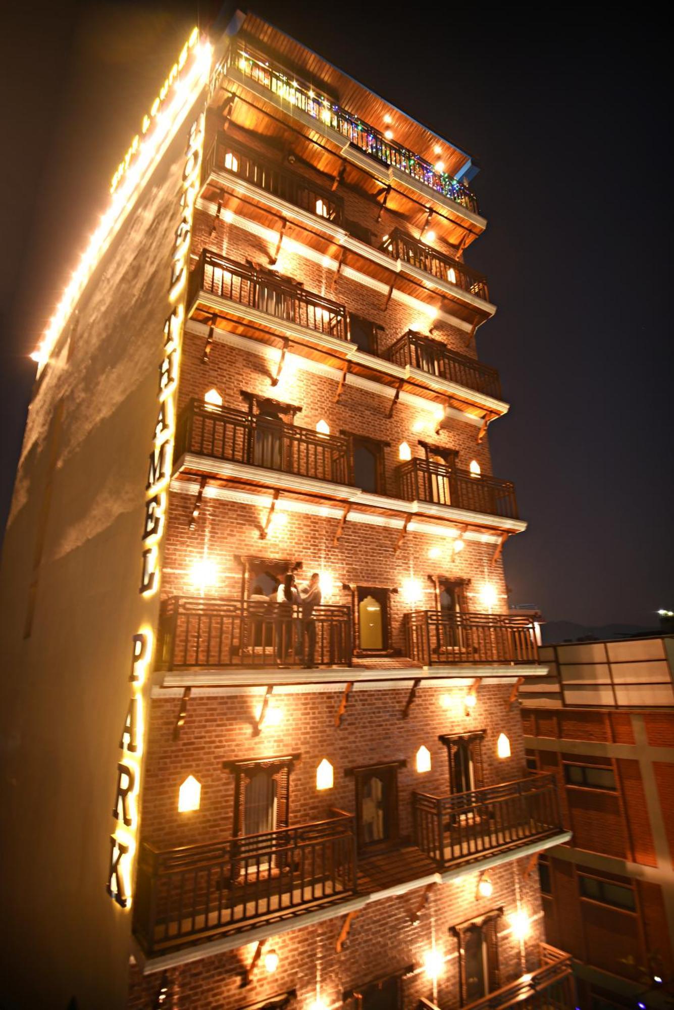Hotel Thamel Park Kathmandu Bagian luar foto